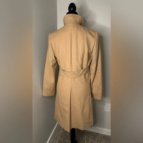 BANANA REPUBLIC Elegant Tan Women's Car Coat - Picture 2 of 4